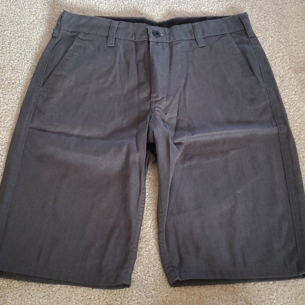 Mens shorts size 29 DC